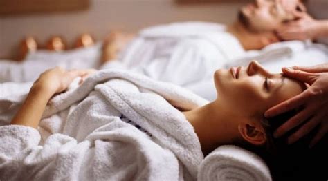 Massage sensuel complet du corps Massage sexuel Thuin